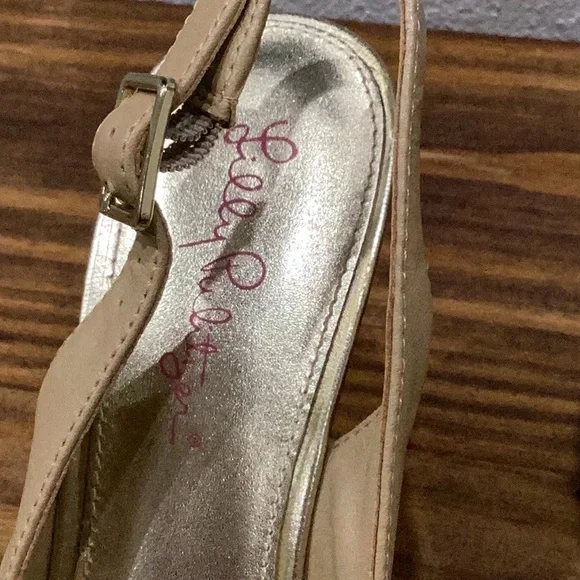Preowned Lilly Pulitzer Wedges Tan/Beige Size 7.5 (Item#S042) - Picture 3 of 12